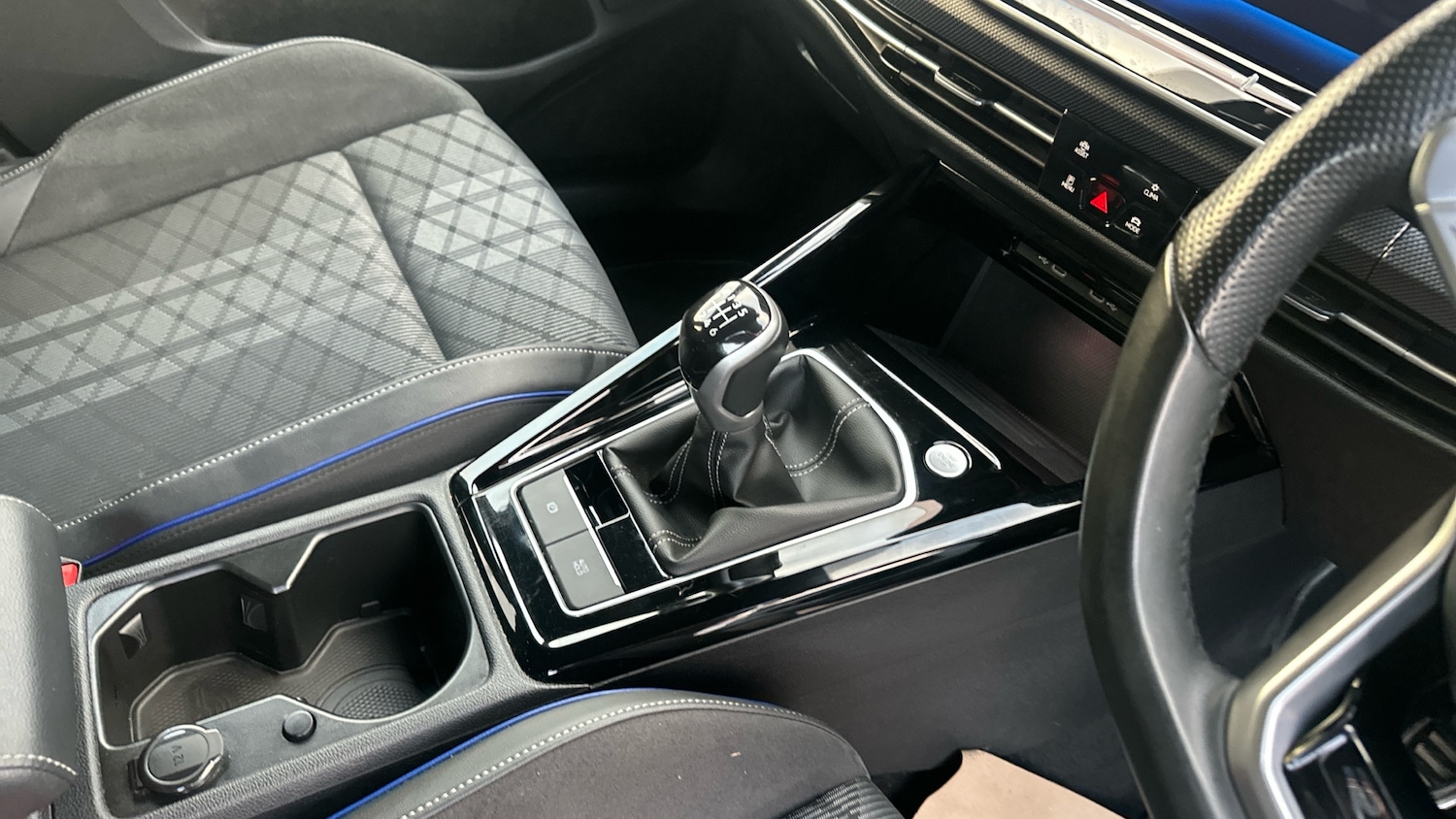 Used Volkswagen Golf 2024 for sale - 77013672: Photo 14