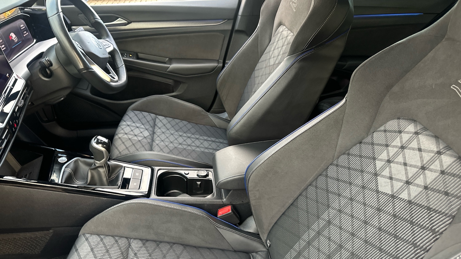 Used Volkswagen Golf 2024 for sale - 77013672: Photo 23