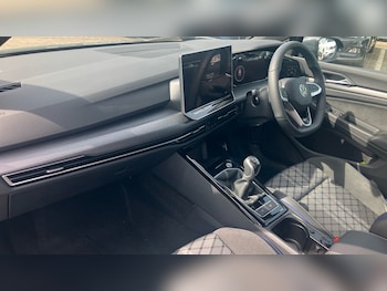 Used Volkswagen Golf 2025 for sale - 78325475: Photo