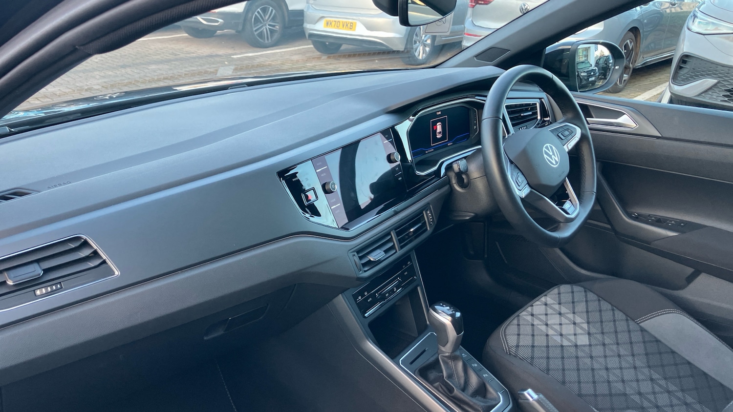 Used Volkswagen Taigo 2022 for sale - 76707125: Photo 2