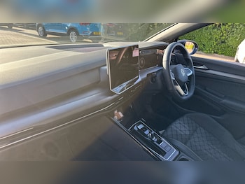 Used Volkswagen Golf 2025 for sale - 78314053: Photo