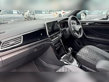 Used Volkswagen T-Roc 2025 for sale - 79614792: Photo