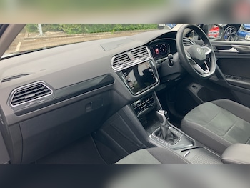 Used Volkswagen Tiguan 2023 for sale - 78640450: Photo