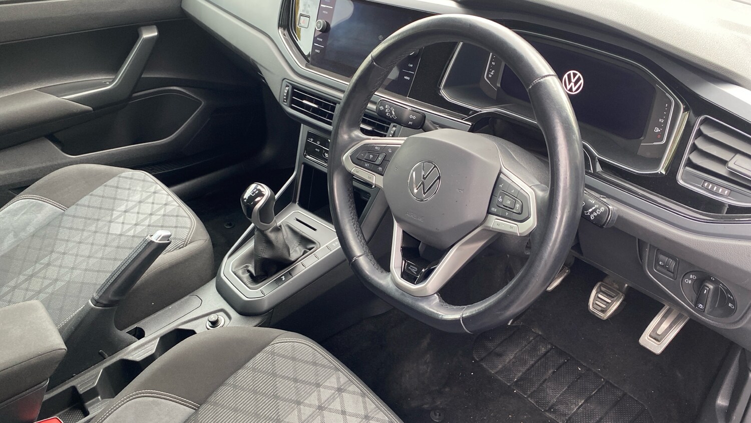 Used Volkswagen Polo 2022 for sale - 76352937: Photo 6