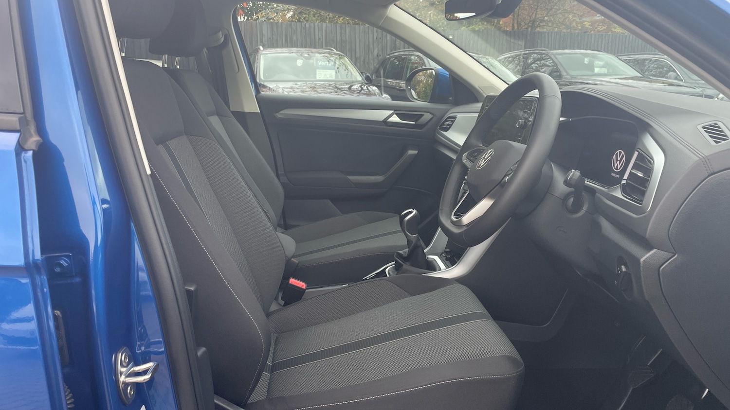 Used Volkswagen T-Roc 2025 for sale - 76477802: Photo 15