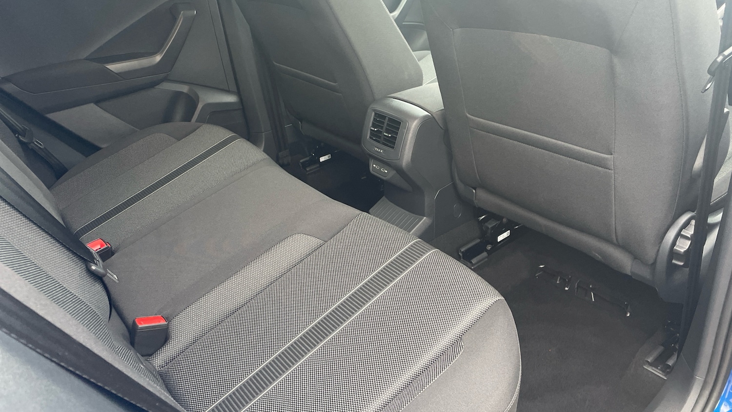 Used Volkswagen T-Roc 2025 for sale - 76477802: Photo 21