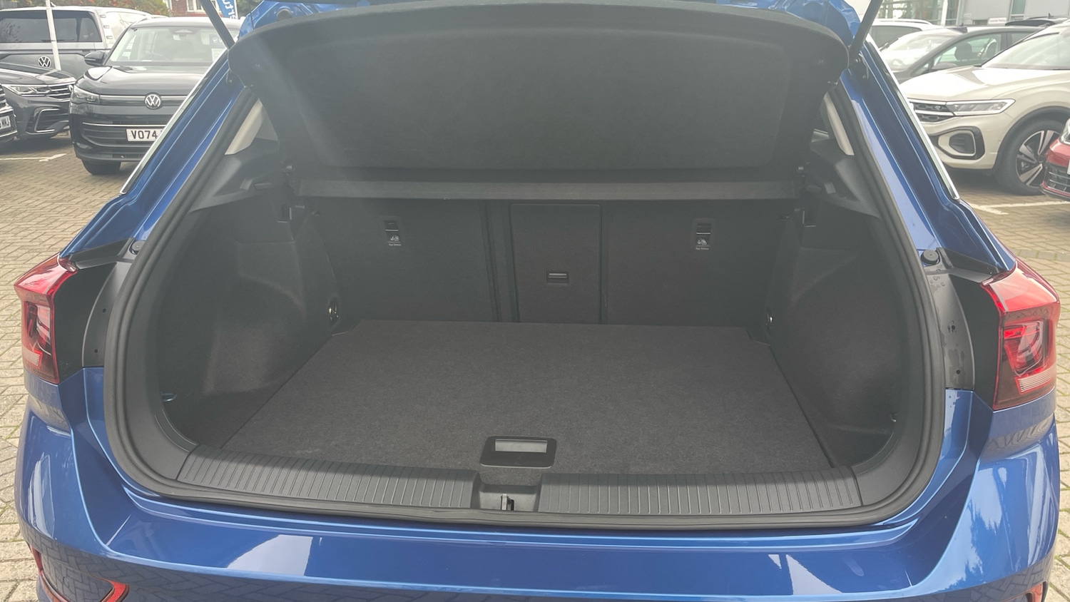 Used Volkswagen T-Roc 2025 for sale - 76477802: Photo 23