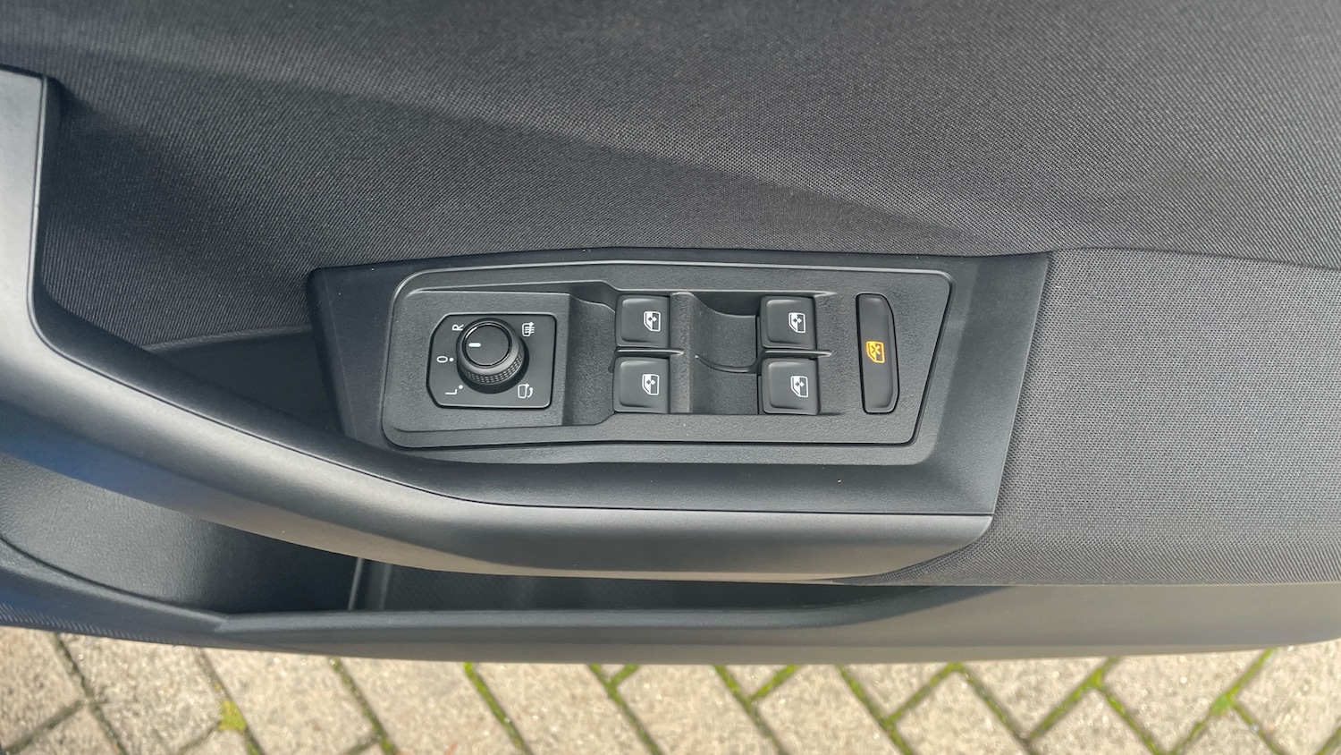 Used Volkswagen T-Roc 2025 for sale - 76477802: Photo 30