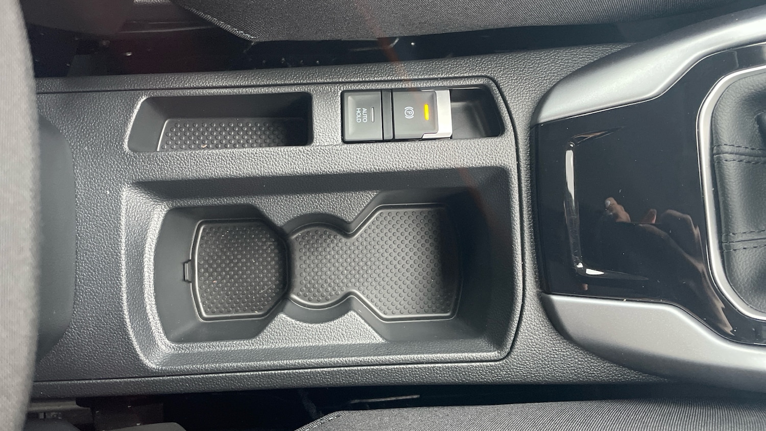 Used Volkswagen T-Roc 2025 for sale - 76477802: Photo 33