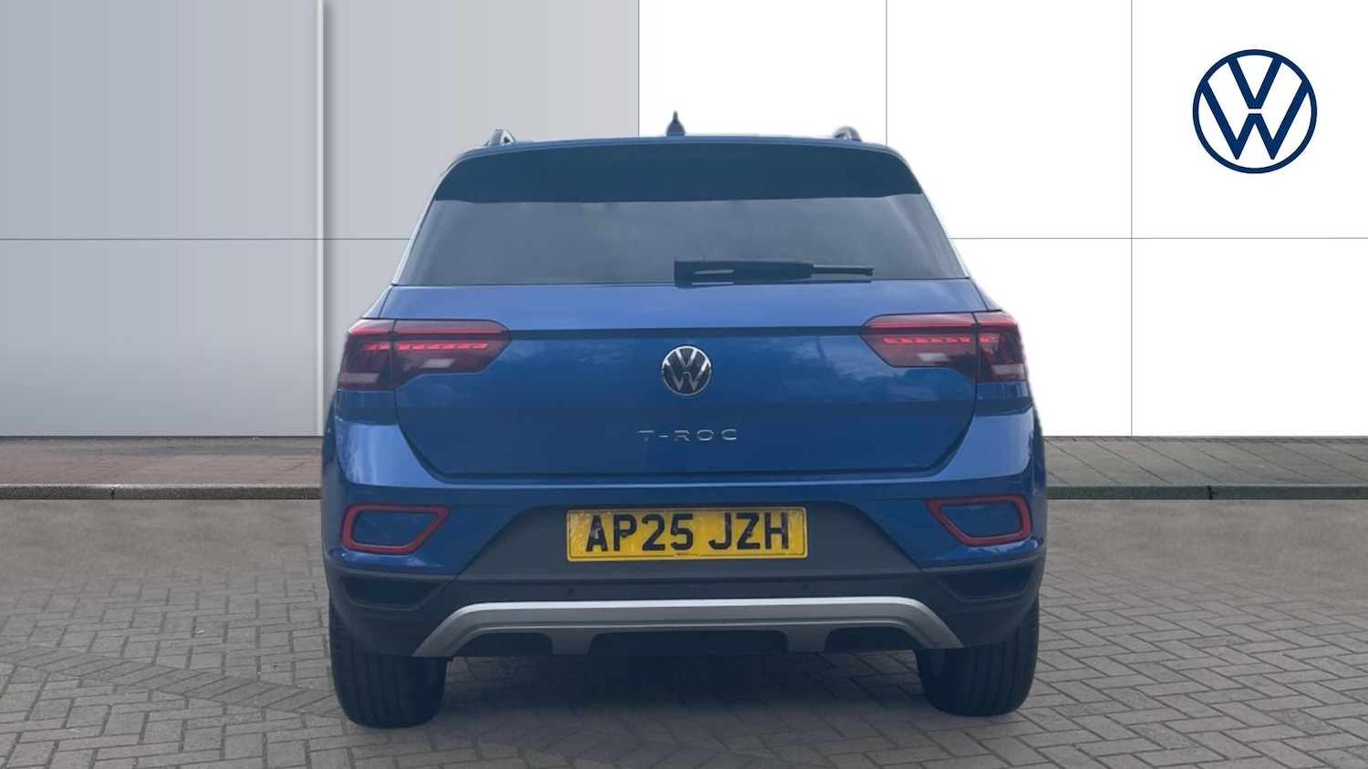 Used Volkswagen T-Roc 2025 for sale - 76477802: Photo 8