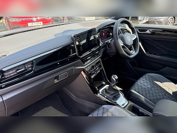 Used Volkswagen T-Roc 2026 for sale - 79019023: Photo