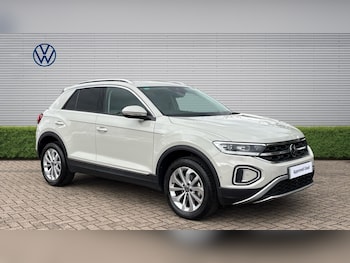 Used Volkswagen T-Roc 2023 for sale - 79070662: Photo