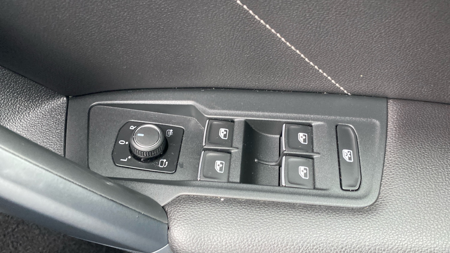 Used Volkswagen Tiguan 2022 for sale - 77746534: Photo 37