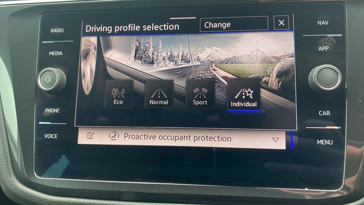 Used Volkswagen Tiguan 2022 for sale - 77746534: Photo 44