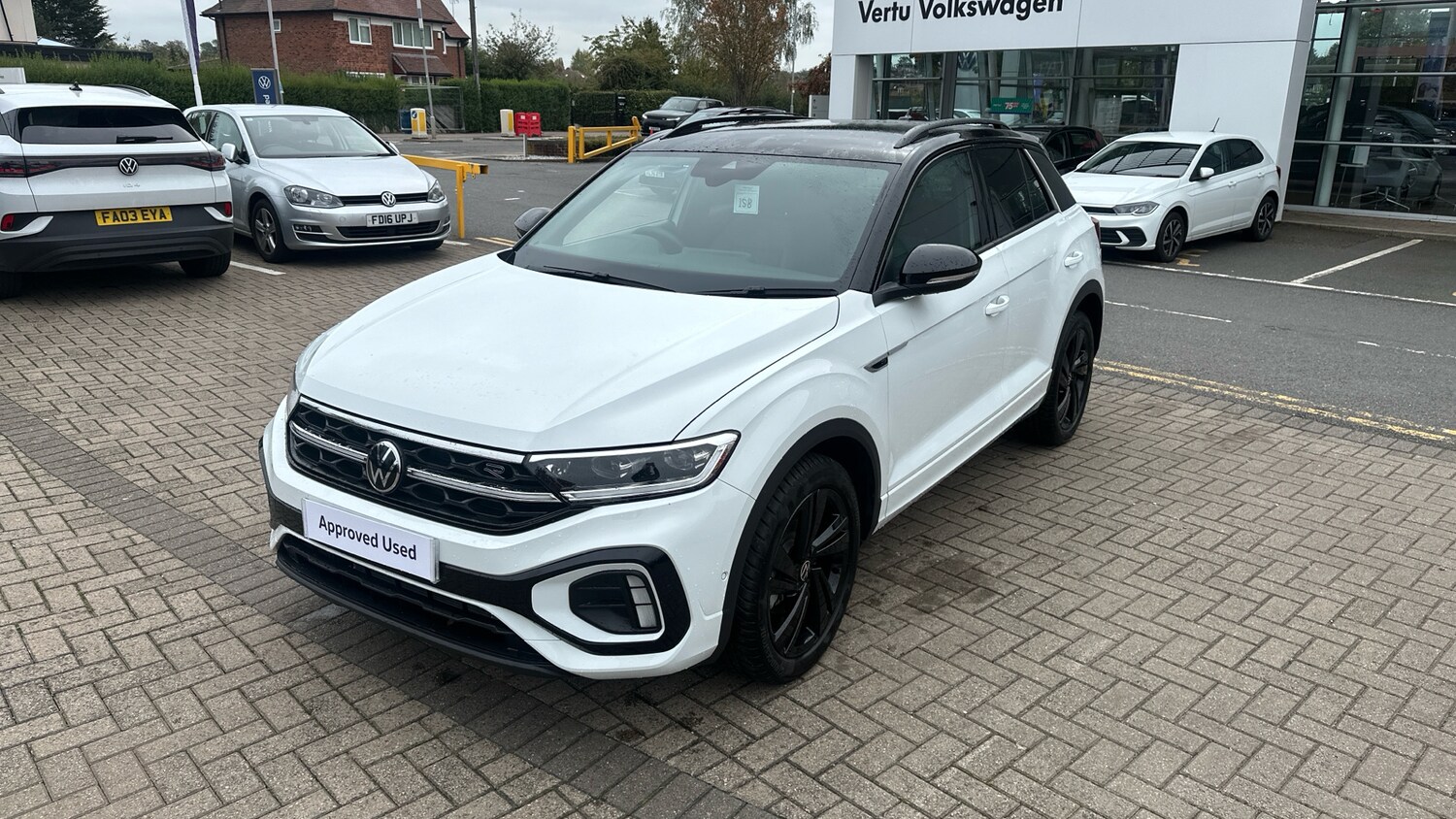 Used Volkswagen T-Roc 2025 for sale - 76253877: Photo 28