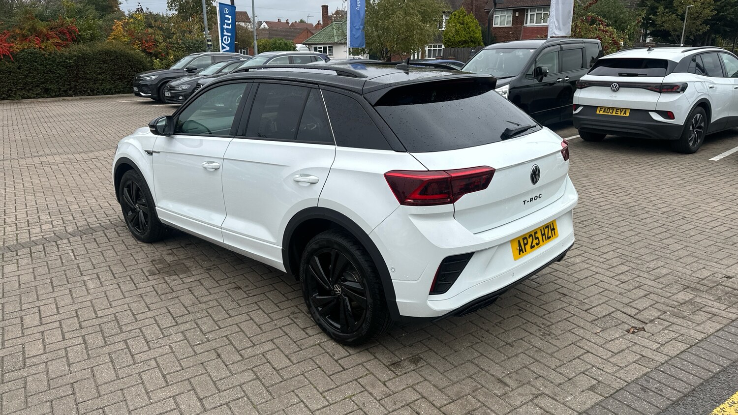 Used Volkswagen T-Roc 2025 for sale - 76253877: Photo 30