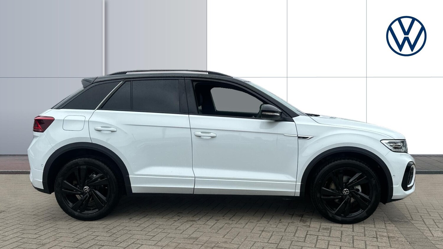 Used Volkswagen T-Roc 2025 for sale - 76253877: Photo 4