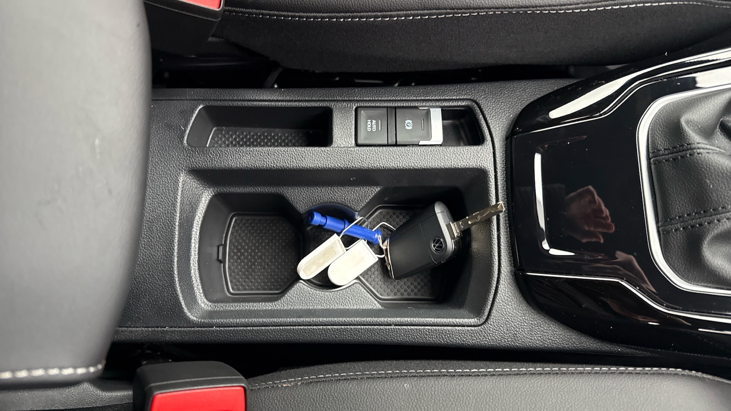 Used Volkswagen T-Roc 2025 for sale - 76968701: Photo 34