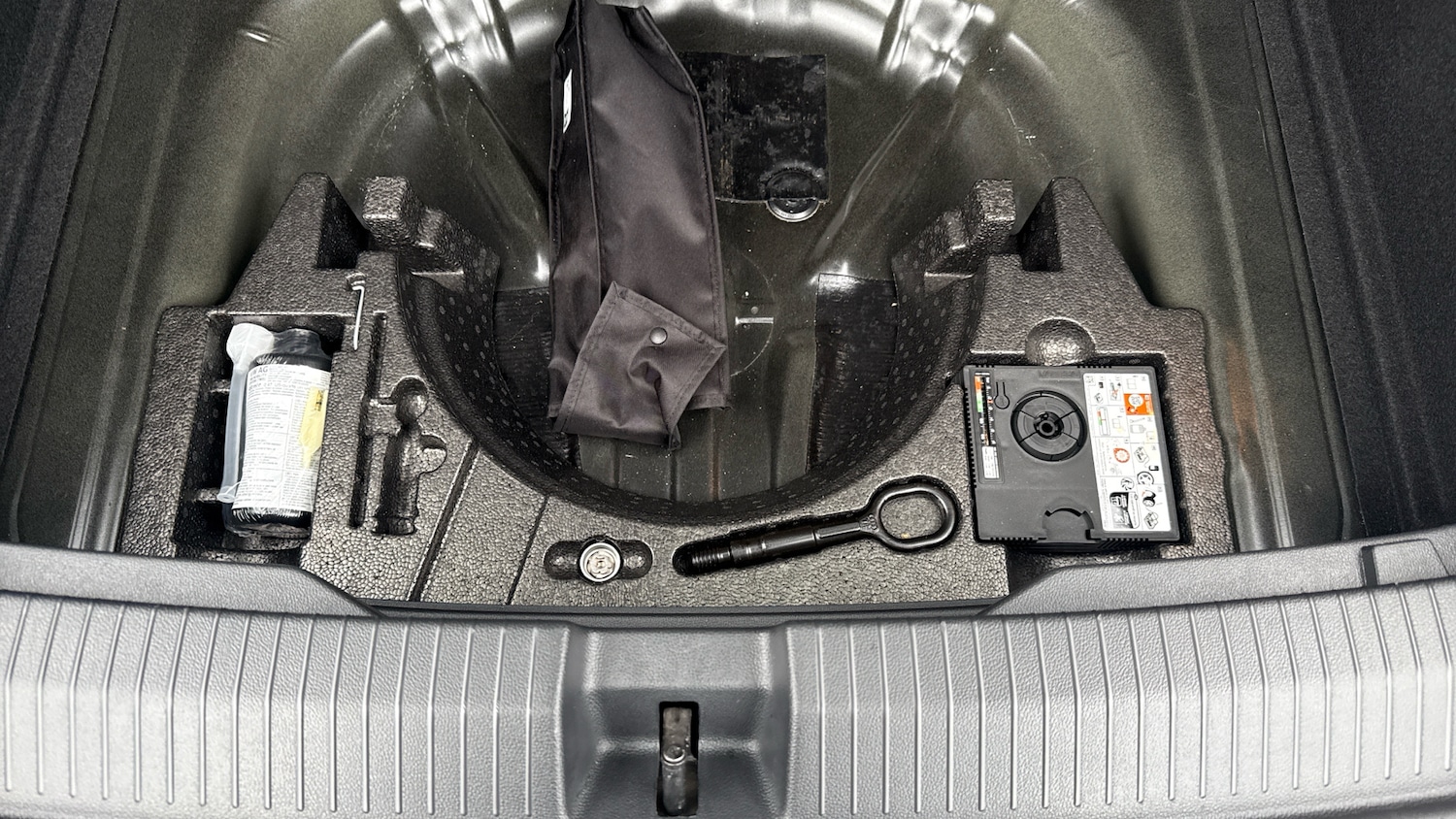 Used Volkswagen T-Roc 2025 for sale - 76968701: Photo 38