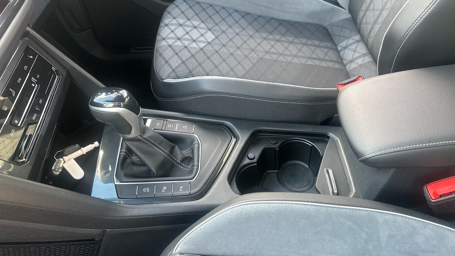 Used Volkswagen Tiguan 2022 for sale - 77802239: Photo 22