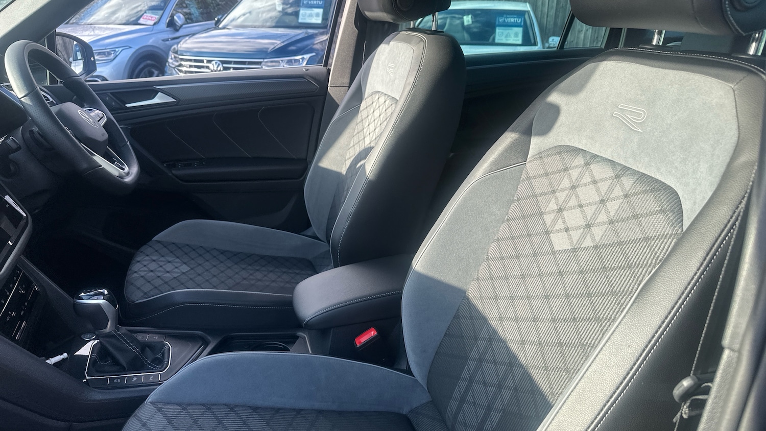 Used Volkswagen Tiguan 2022 for sale - 77802239: Photo 23