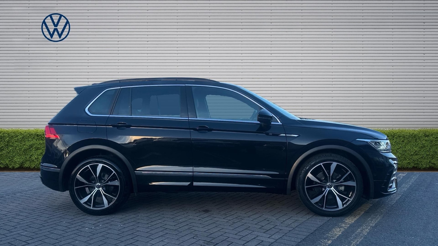 Used Volkswagen Tiguan 2022 for sale - 77802239: Photo 4