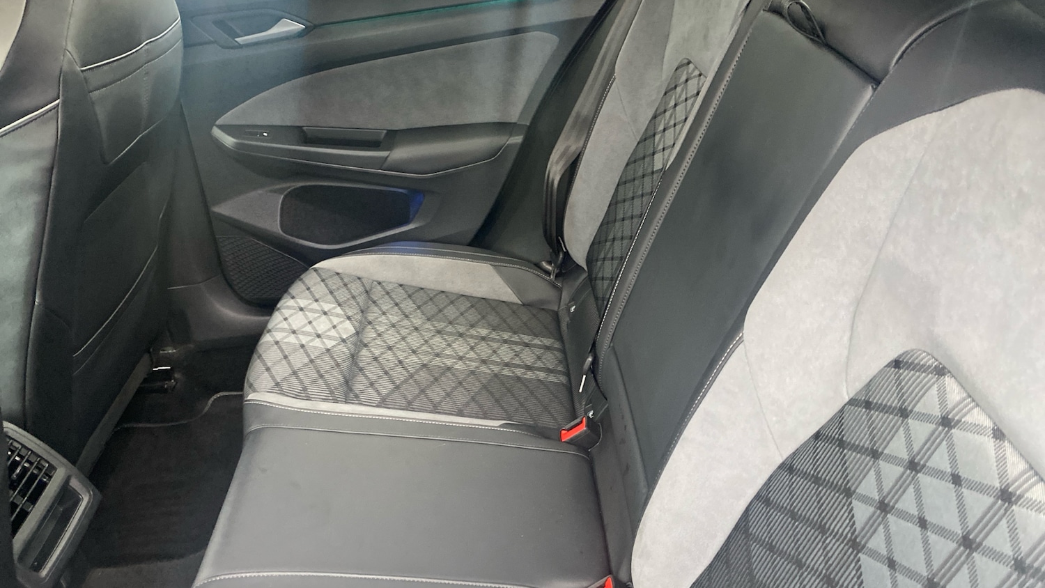 Used Volkswagen Golf 2023 for sale - 76554143: Photo 16