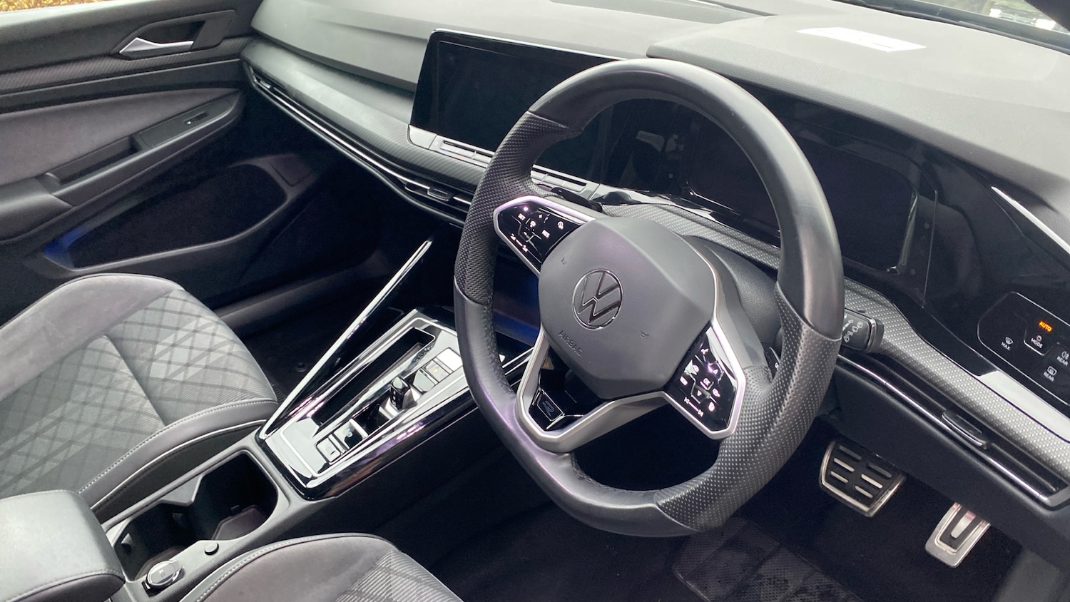 Used Volkswagen Golf 2023 for sale - 76554143: Photo 6