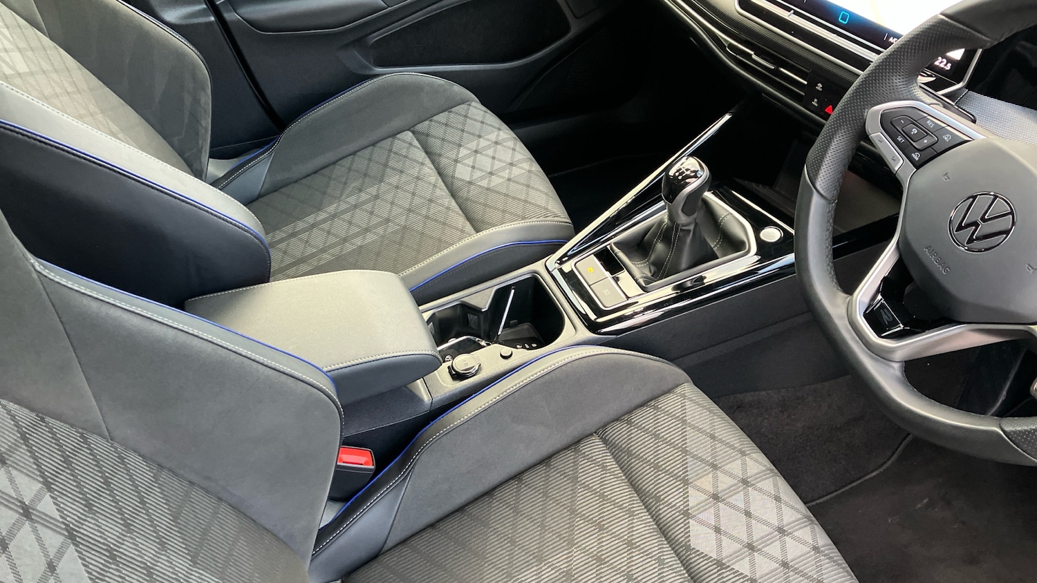 Used Volkswagen Golf 2025 for sale - 77777440: Photo 14