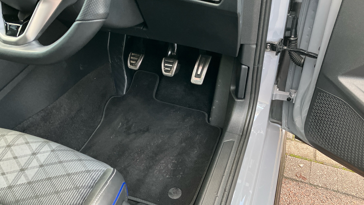 Used Volkswagen Golf 2025 for sale - 77777440: Photo 29