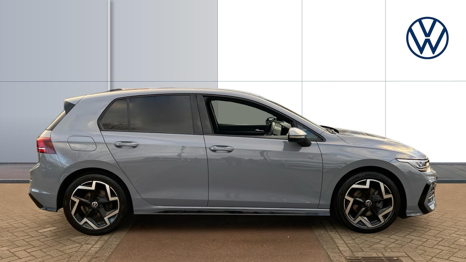 Used Volkswagen Golf 2025 for sale - 77777440: Photo 4