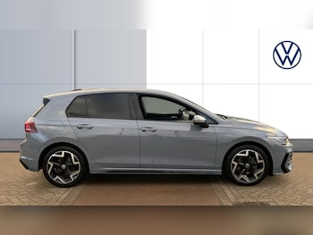 Used Volkswagen Golf 2025 for sale - 77777440: Photo