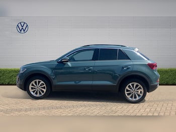 Used Volkswagen T-Roc 2025 for sale - 78997523: Photo
