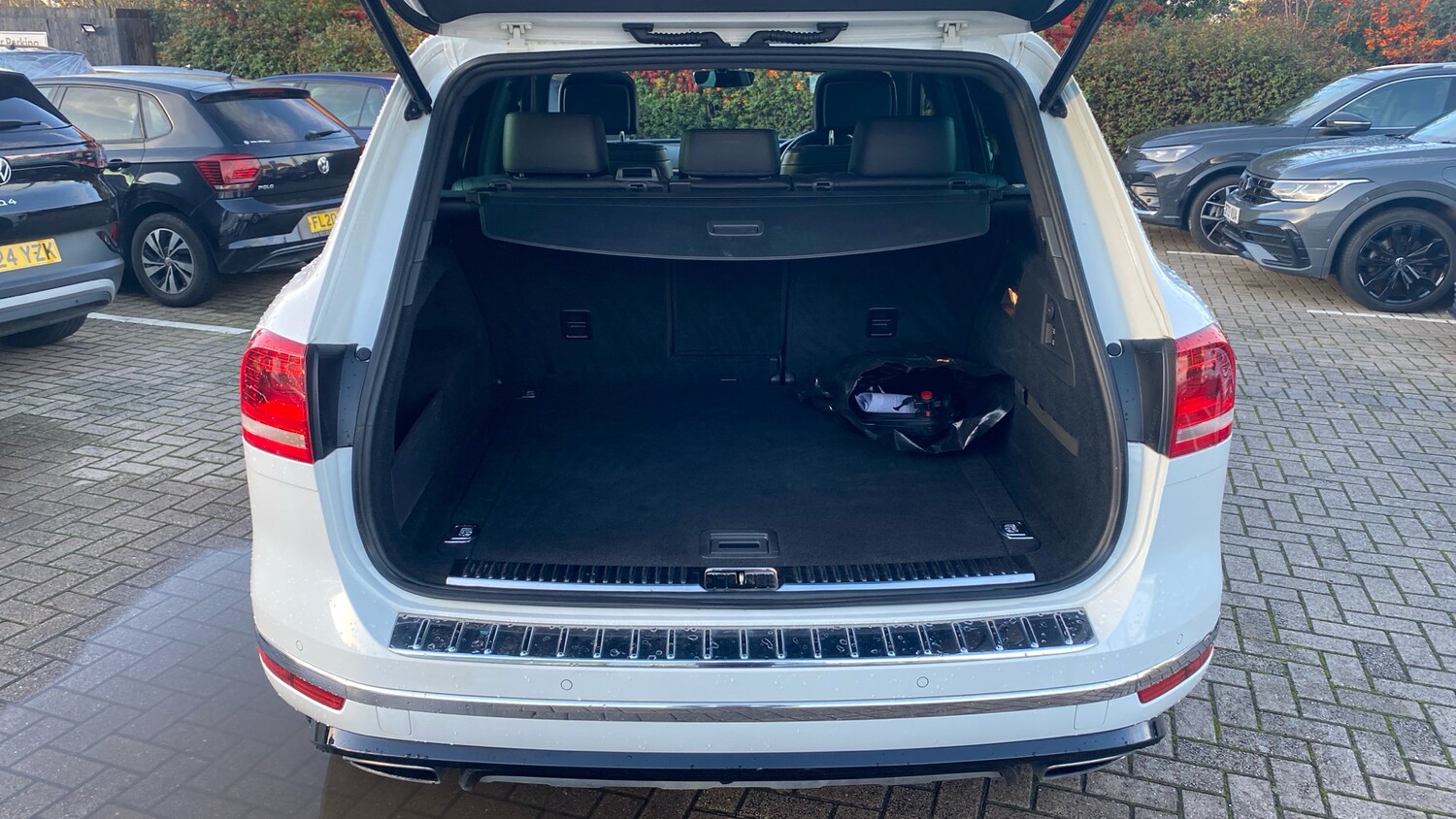 Used Volkswagen Touareg 2017 for sale - 76983864: Photo 20