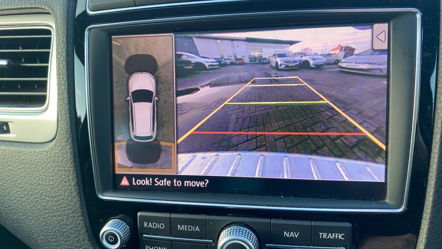 Used Volkswagen Touareg 2017 for sale - 76983864: Photo 23