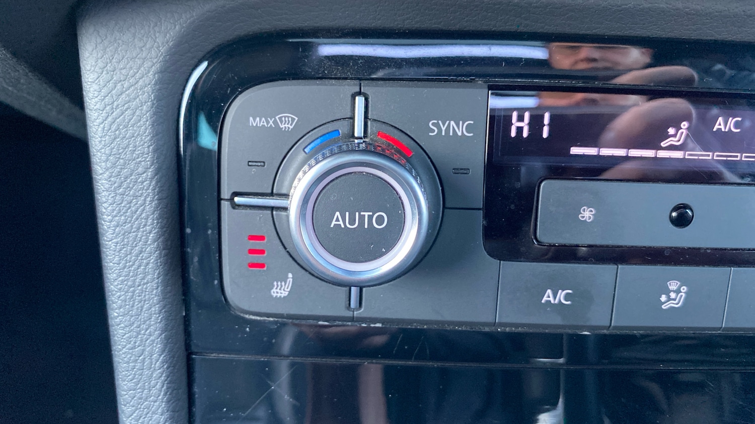 Used Volkswagen Touareg 2017 for sale - 76983864: Photo 26