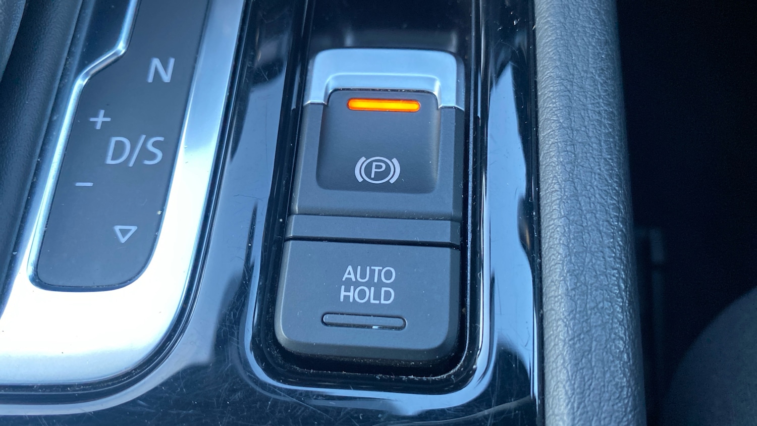 Used Volkswagen Touareg 2017 for sale - 76983864: Photo 35