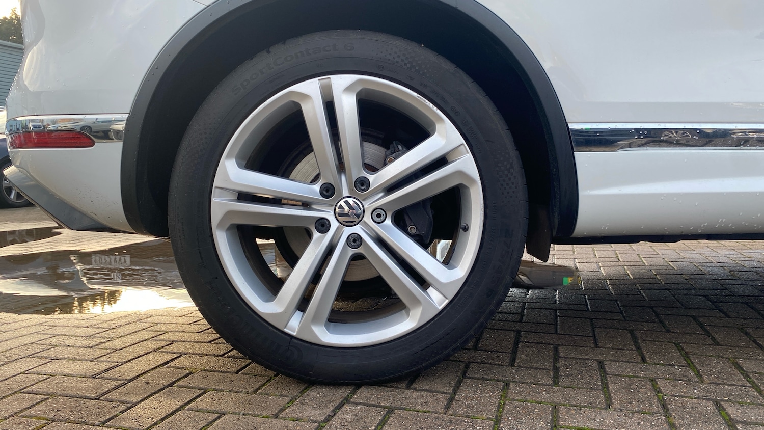 Used Volkswagen Touareg 2017 for sale - 76983864: Photo 5