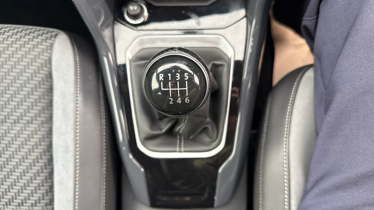 Used Volkswagen T-Roc 2019 for sale - 76542798: Photo 33