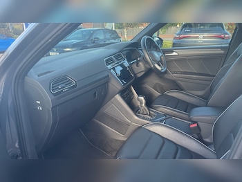 Used Volkswagen Tiguan 2021 for sale - 76287142: Photo 2