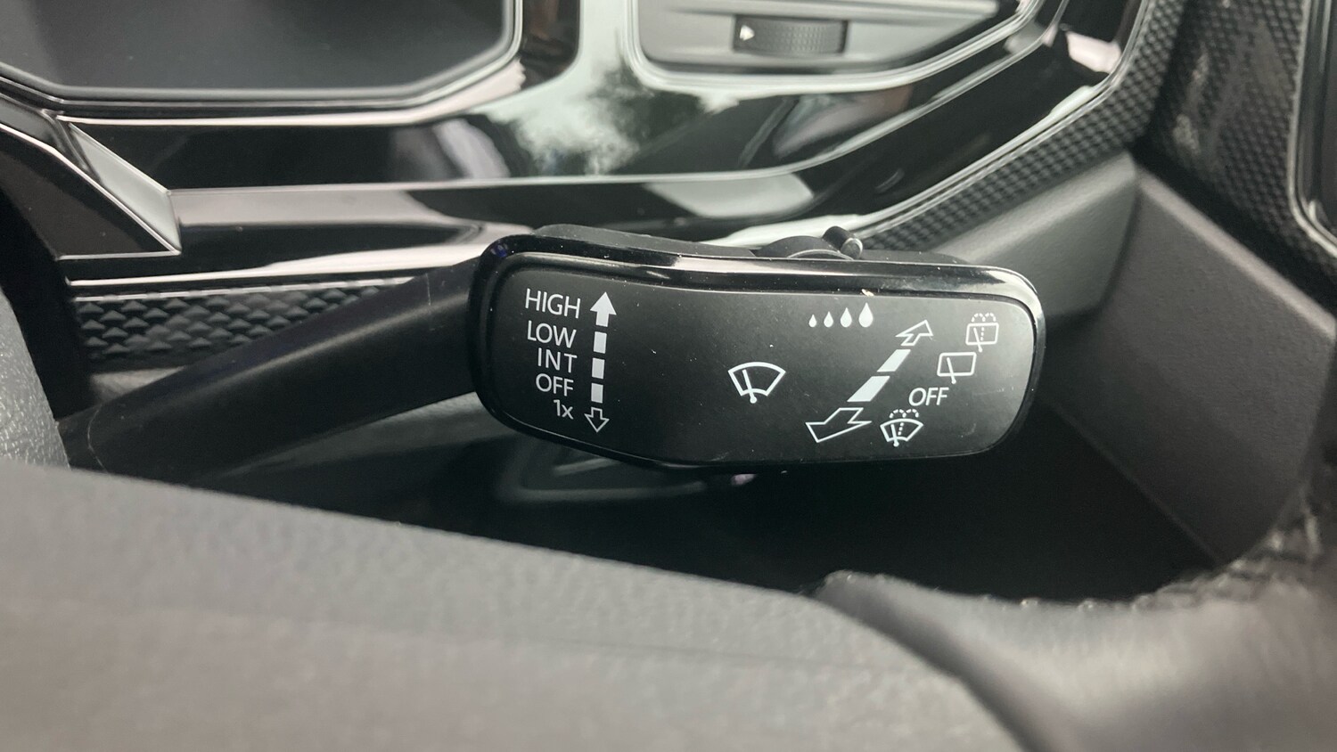 Used Volkswagen Polo 2024 for sale - 76330328: Photo 29