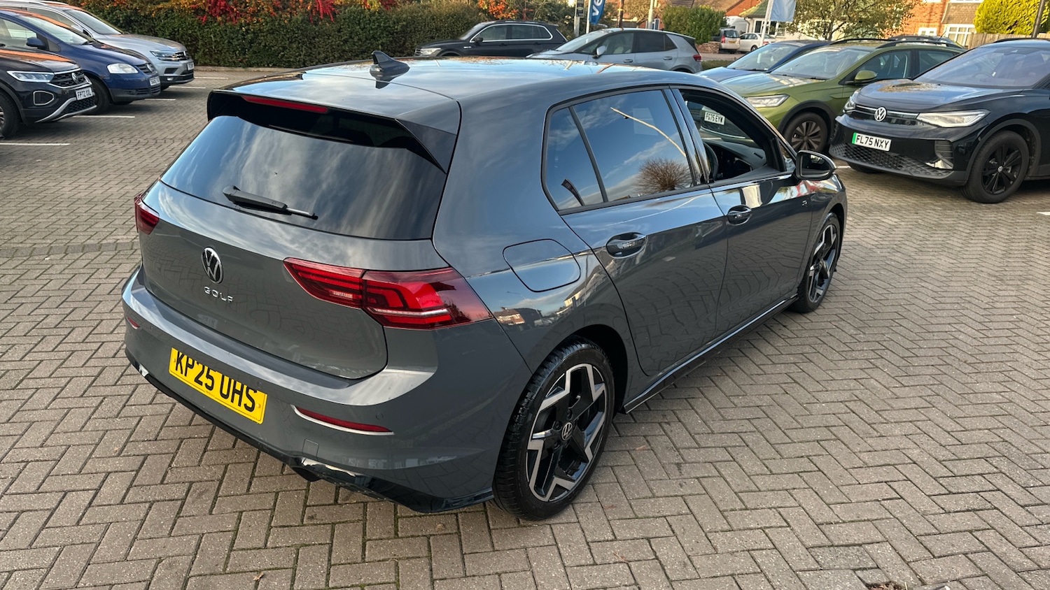 Used Volkswagen Golf 2025 for sale - 76650995: Photo 32