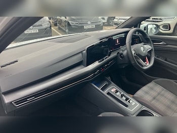 Used Volkswagen Golf 2021 for sale - 76479480: Photo