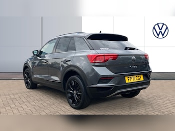 Used Volkswagen T-Roc 2021 for sale - 75750269: Photo