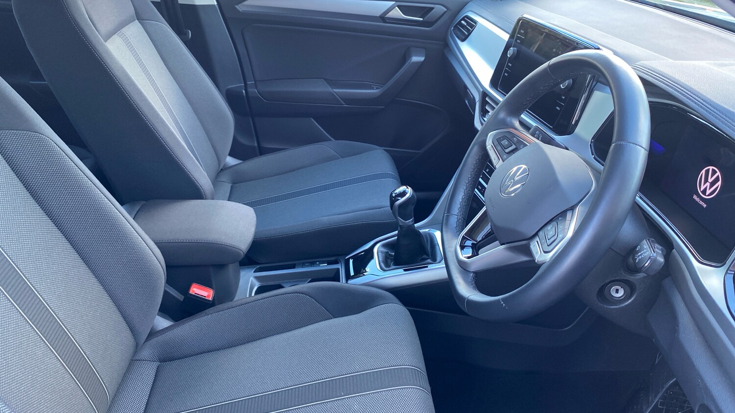 Used Volkswagen T-Roc 2023 for sale - 76146480: Photo 15