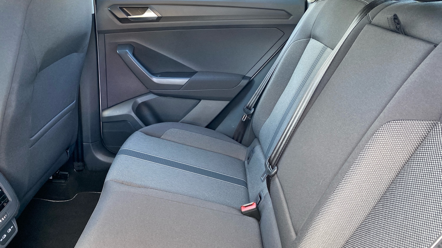 Used Volkswagen T-Roc 2023 for sale - 76146480: Photo 16