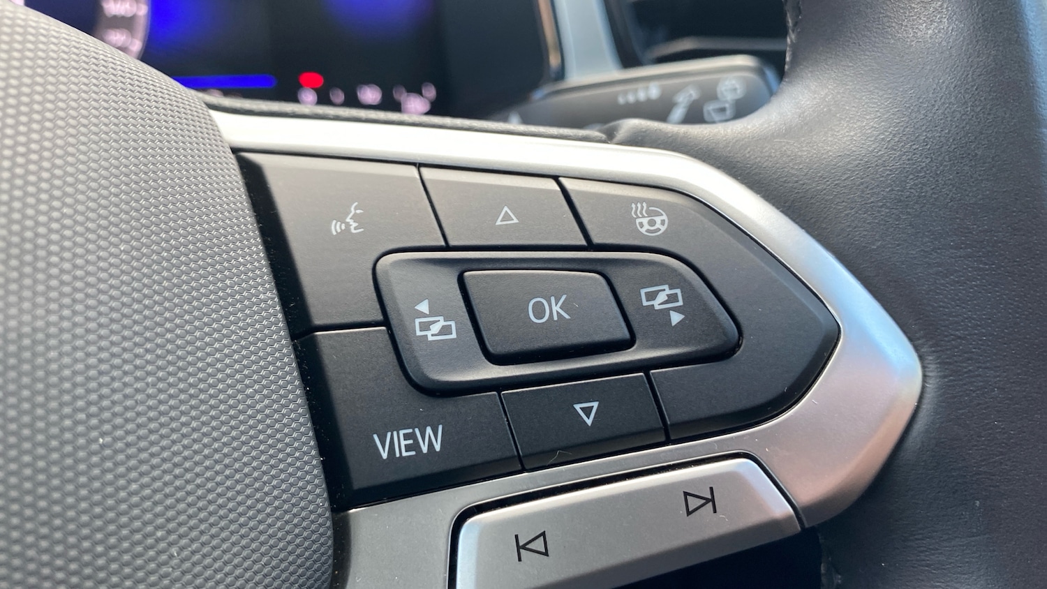 Used Volkswagen T-Roc 2023 for sale - 76146480: Photo 42