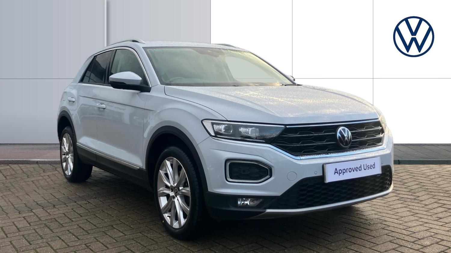 Used Volkswagen T-Roc 2021 for sale - 76693242: Photo 1