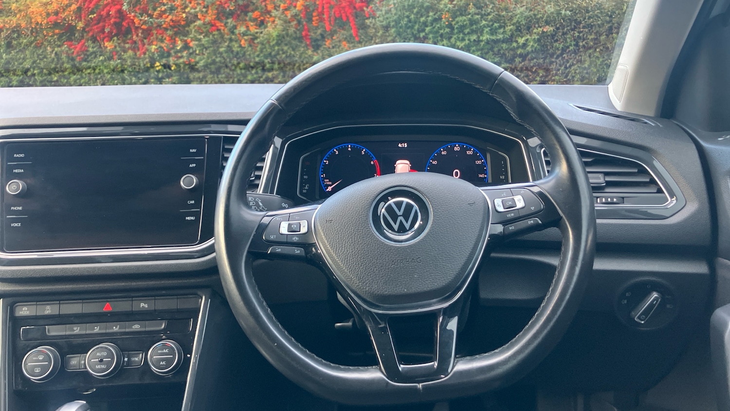 Used Volkswagen T-Roc 2021 for sale - 76693242: Photo 10