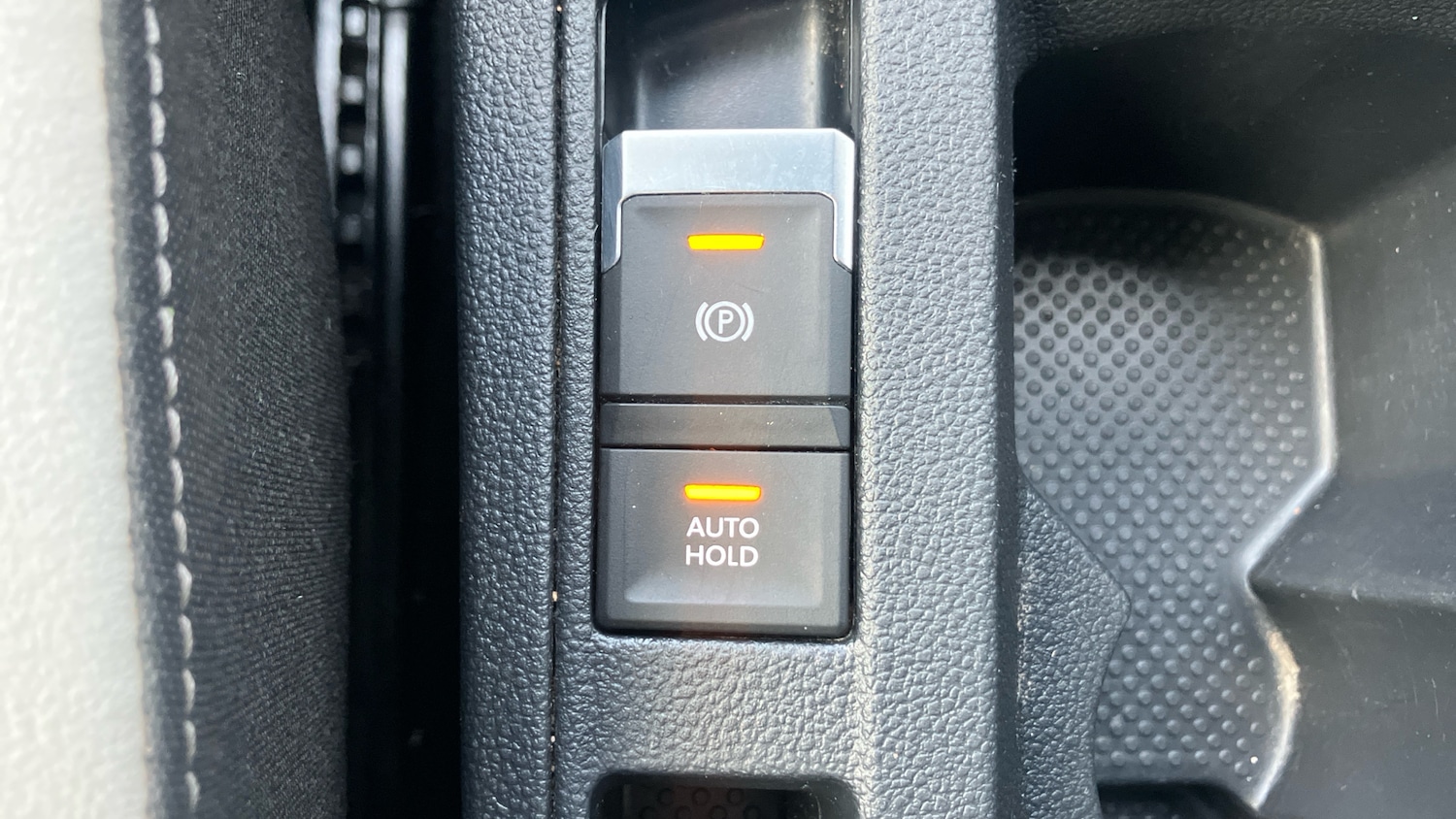 Used Volkswagen T-Roc 2021 for sale - 76693242: Photo 25